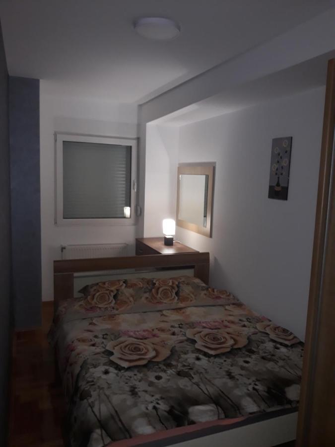 Apartman Vranje Apartment Екстериор снимка