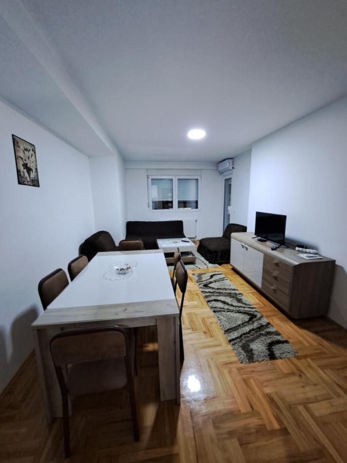 Apartman Vranje Apartment Екстериор снимка