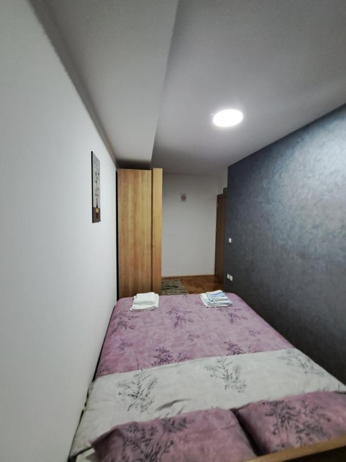 Apartman Vranje Apartment Екстериор снимка