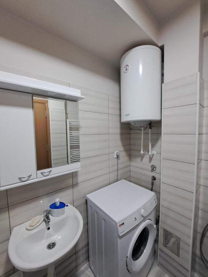 Apartman Vranje Apartment Екстериор снимка